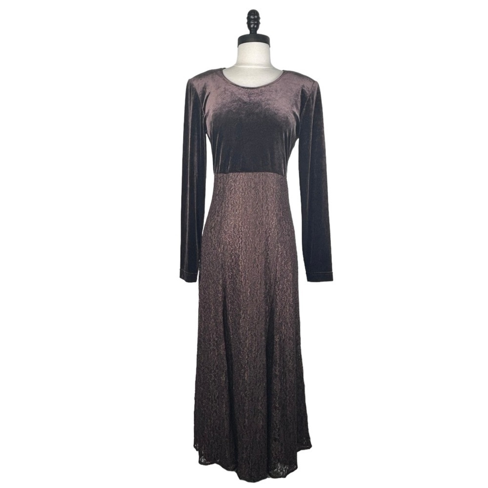 Vintage y2k long sleeve velvet and lace maxi dress